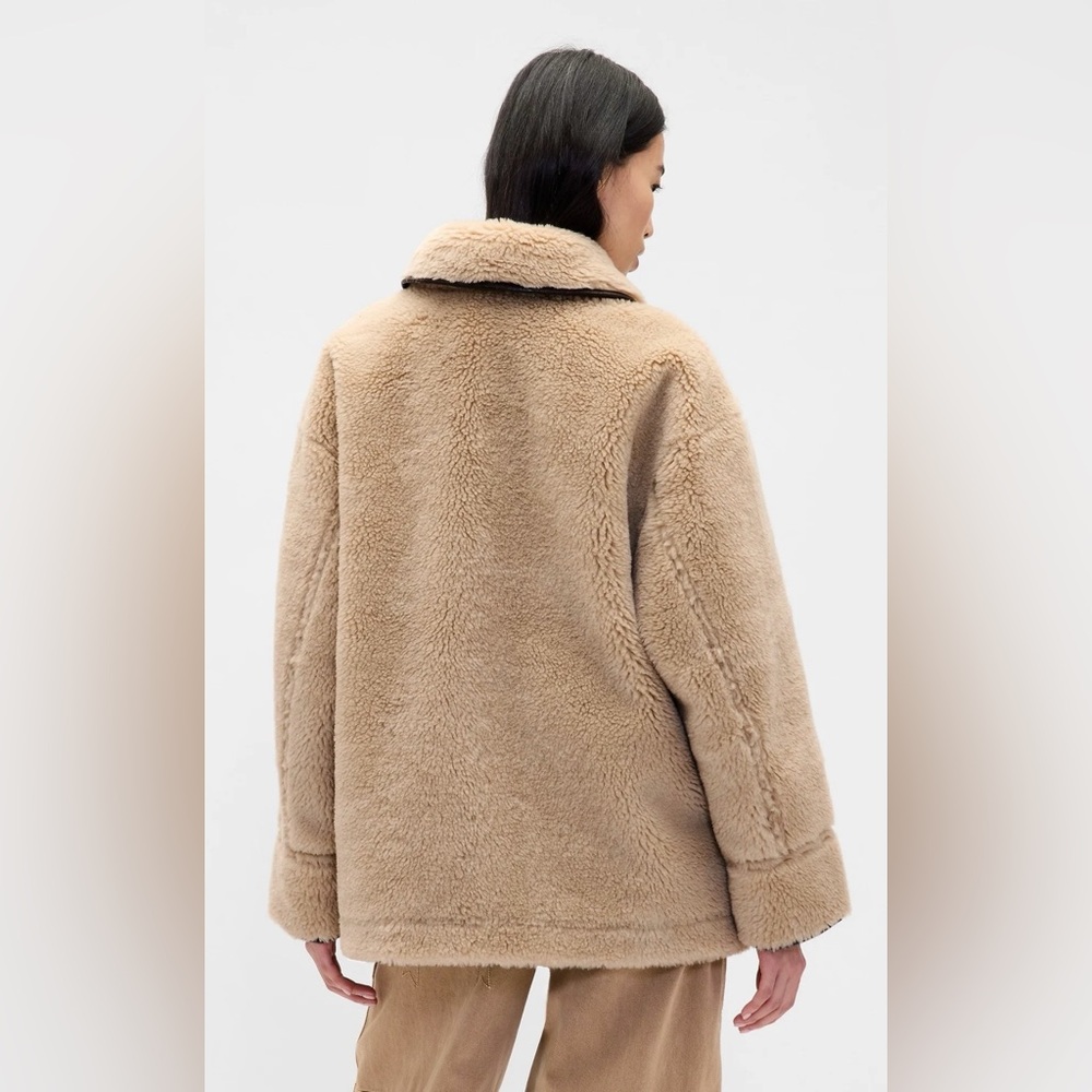 Gap × Sandy Liang Reversible Vegan Leather Sherpa Jacket - Picture 2 of 7